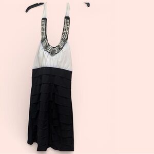 Black and white short stretchy dress size XL not used.